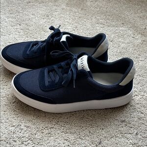 Kizik Canvas Navy Low-Top Lace Sneakers with White Sole